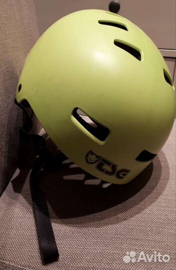 Защитный шлем