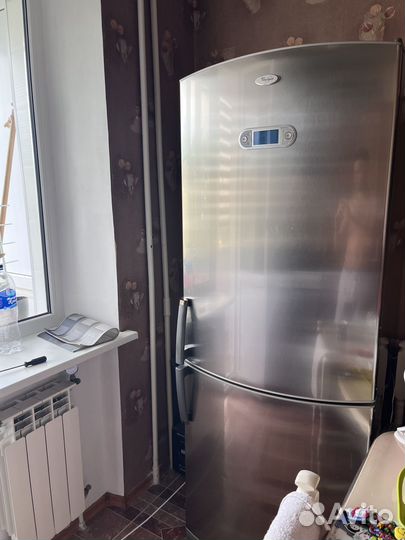 Холодильник whirlpool