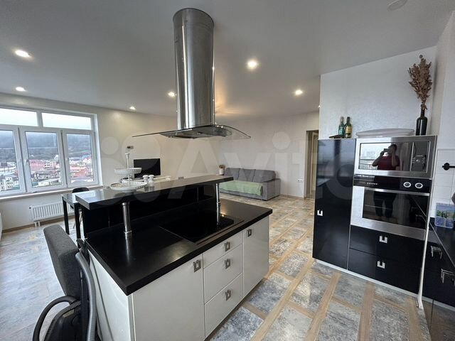 3-к. квартира, 86 м², 11/14 эт.