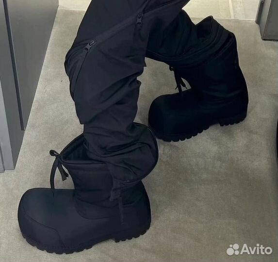 Ботинки Balenciaga Alaska low boots