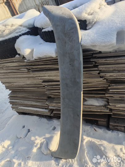 Продам спойлер