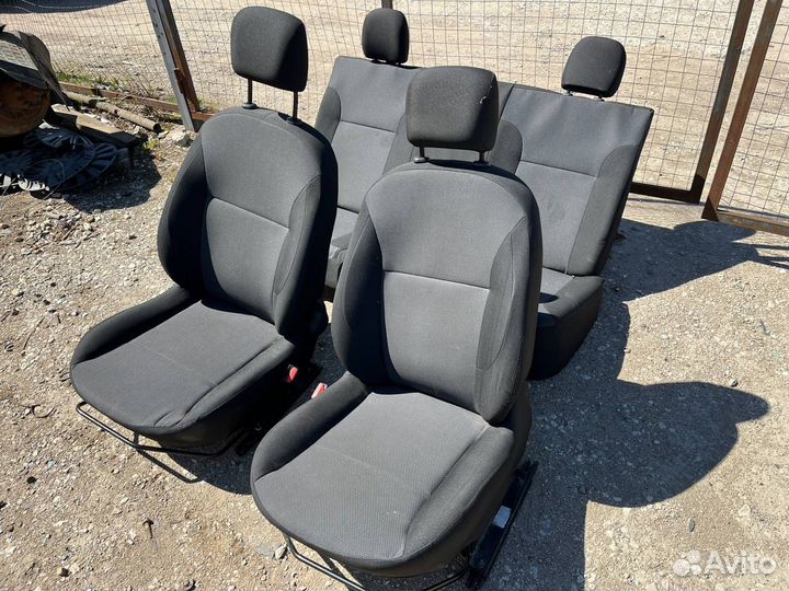 Комплект сидений Renault Logan 2 седан 1.6 2014