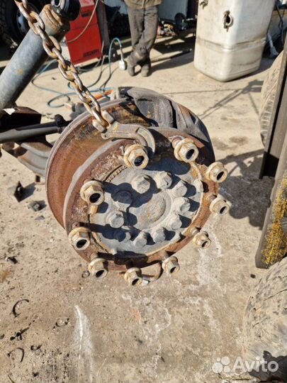 Ступица передняя Mercedes-Benz Actros