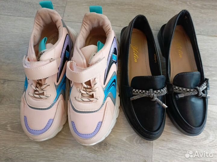 Отдам бесплатно обувь детская