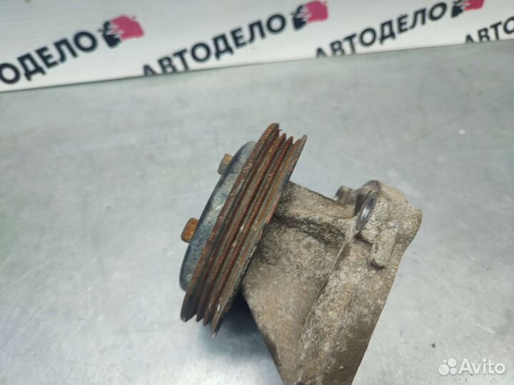 Помпа Nissan Sunny FB15 2000 г.в