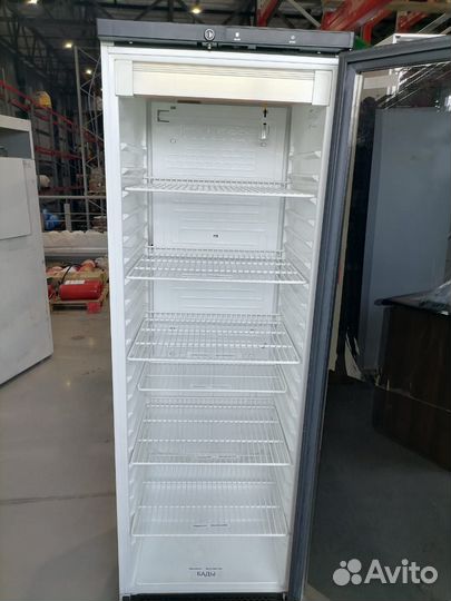 Холодильный шкаф витрина бу