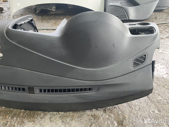 Торпедо volkswagen polo седан 2019