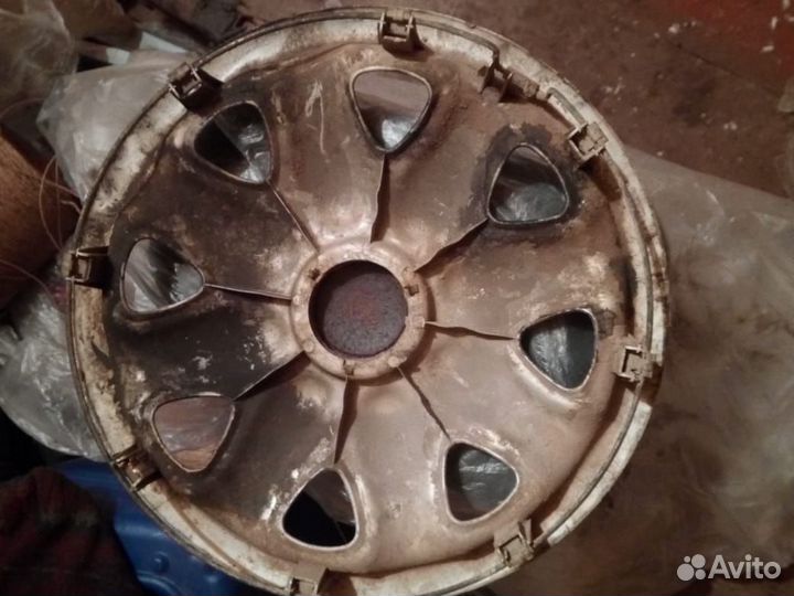 Колпак на Волгу газ r15