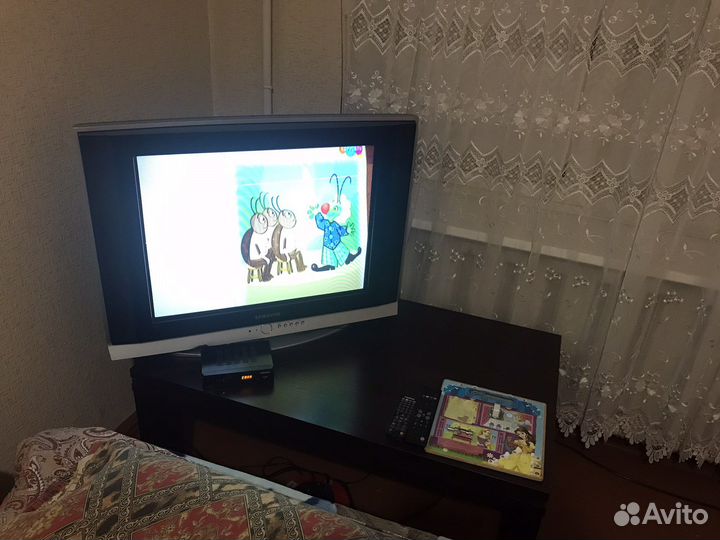 Журнальный столик