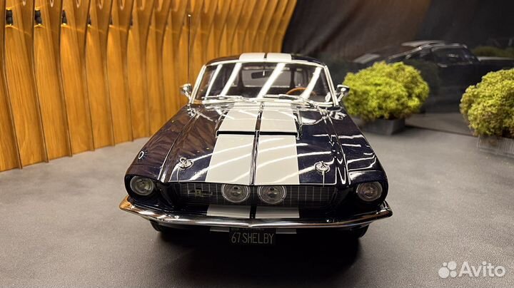 Коллекционная модель 1:8 Ford Mustang Shelby GT500