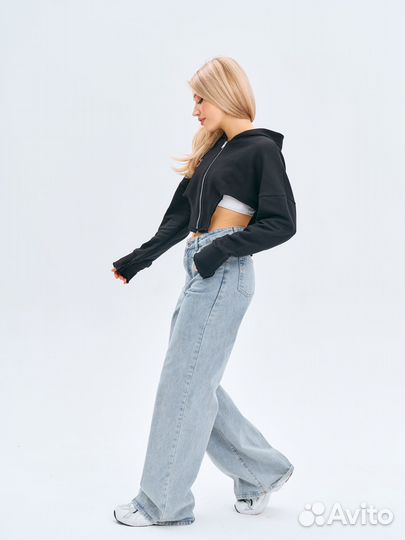 Худи женское зипка с капюшоном укороченное черное