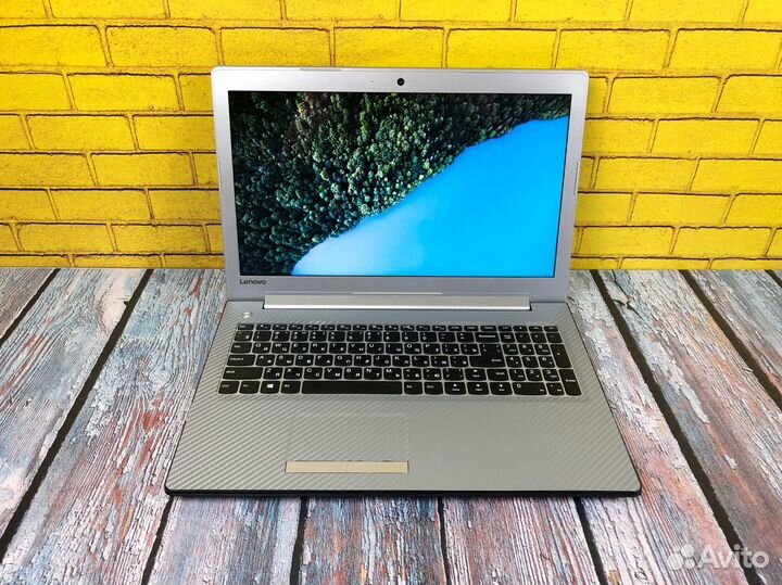 Ноутбук Lenovo IdeaPad / Intel Core i5 / 8+128