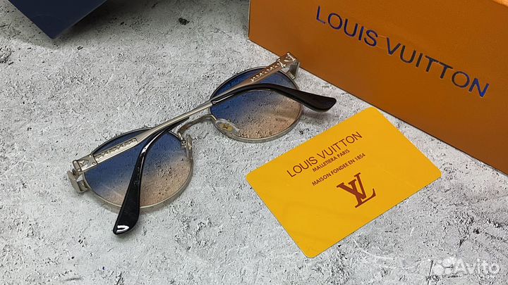 Солнцезащитные очки Louis vuitton