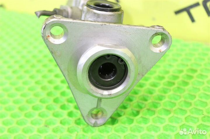 Главный тормозной цилиндр Toyota Ipsum SXM10 3S-FE