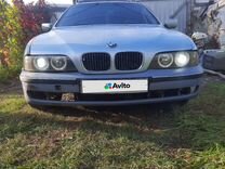 BMW 5 серия 2.0 MT, 1998, битый, 299 999 км