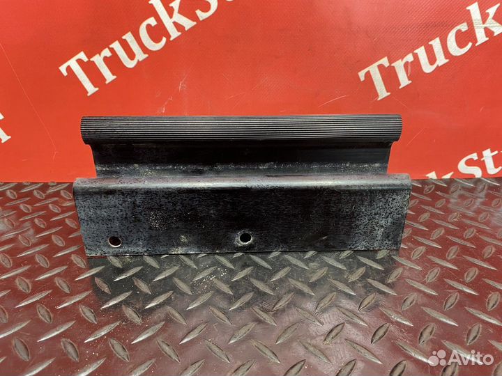 Кронштейн монтажки Daf XF105