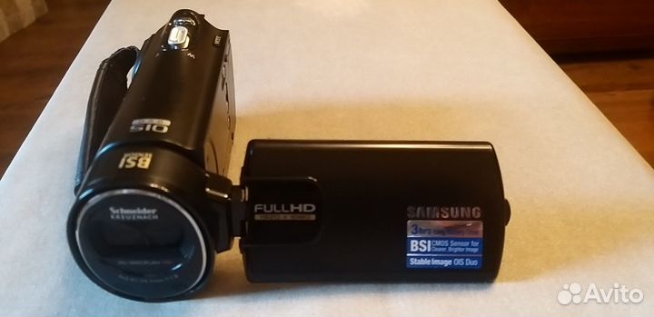 Цифровая видеокамера Samsung