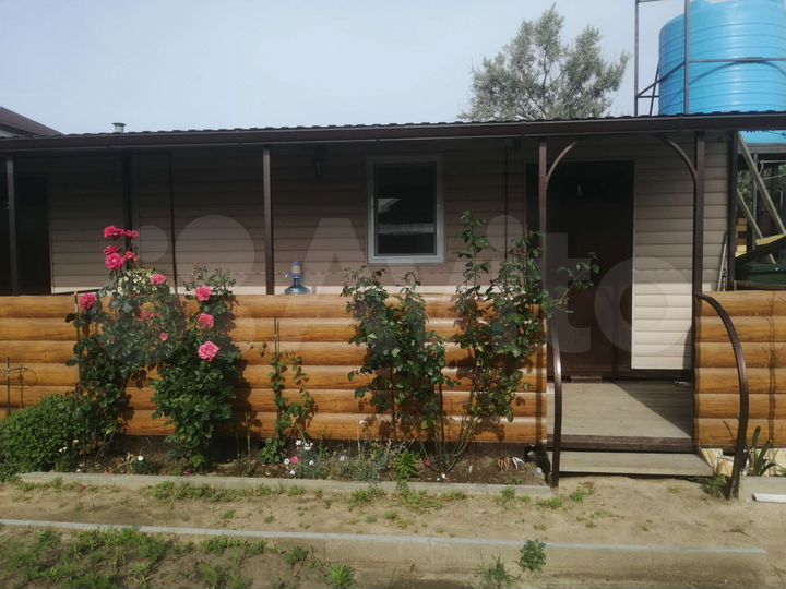 Дом 20 м² на участке 8 сот.