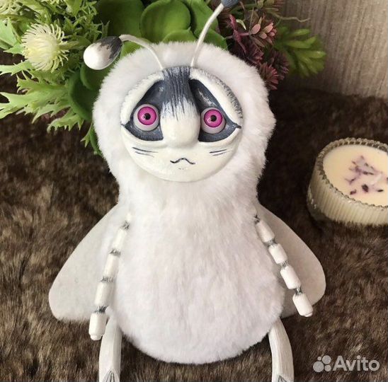 Игрушка в смешанной технике-моль