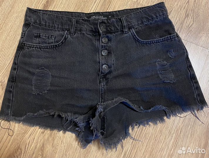 Джинсовые шорты