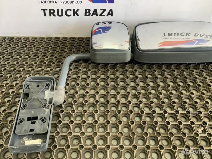 Зеркало заднего вида боковое левое