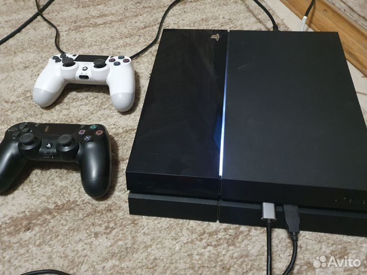 Sony PS4, прошитая, 1000гб, 2 джойстика