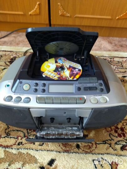 Магнитофон сони