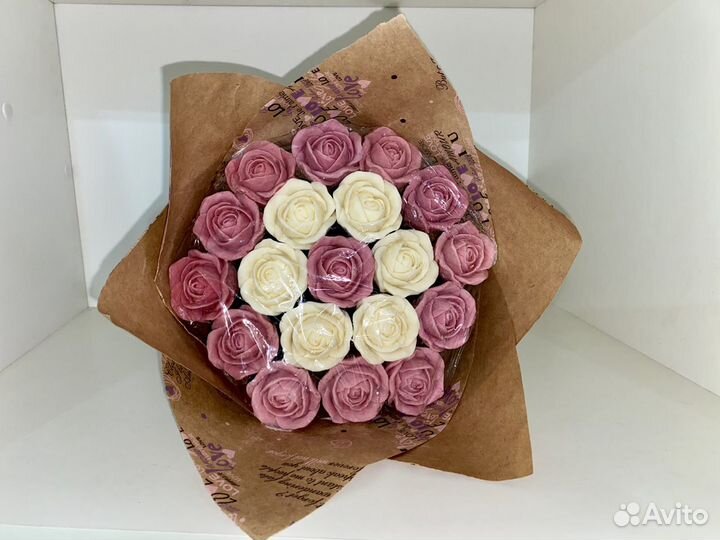 Букет из шоколадных цветов (Розы, пионы )