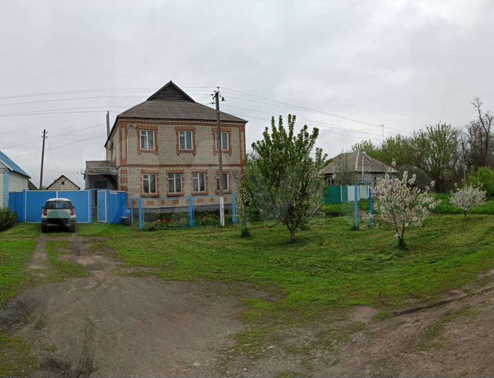 Дом 235 м² на участке 40 сот.