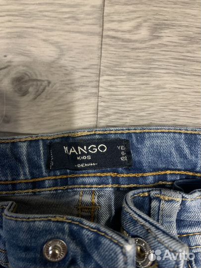 Джинсы mango