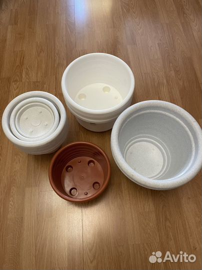 Цветочные горшки новые разных размеров