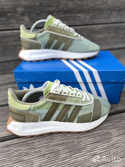 Кроссовки Adidas Retropy e5