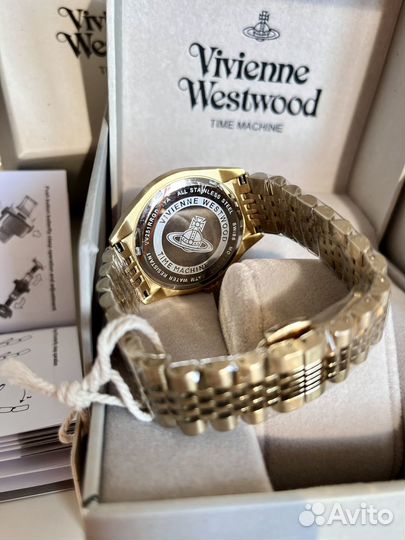 Часы Vivienne Westwood