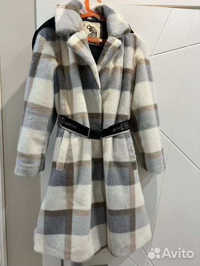 Пальто для девочки 140