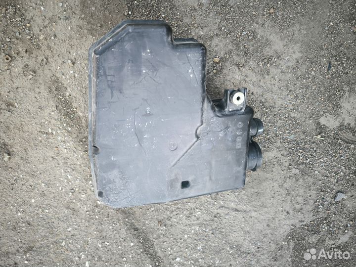 Резонатор воздушного фильтра honda