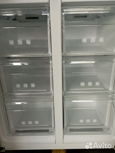 Холодильник с инвертором maunfeld MFF182nfsbe