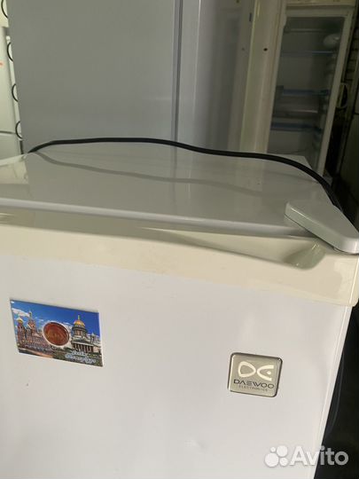 Холодильник Маленький 50/50 с морозилкой