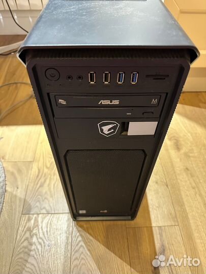 Игровой компьютер в сборе