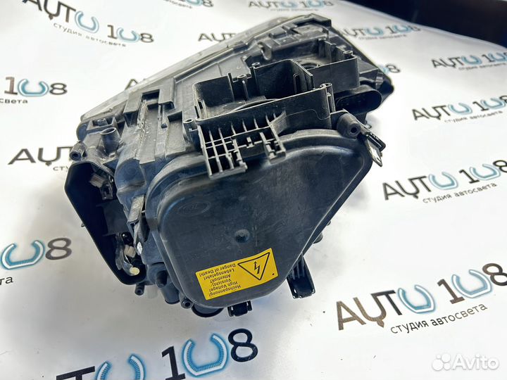 Фара правая Audi Q3 дорест 2011-2014 ксенон