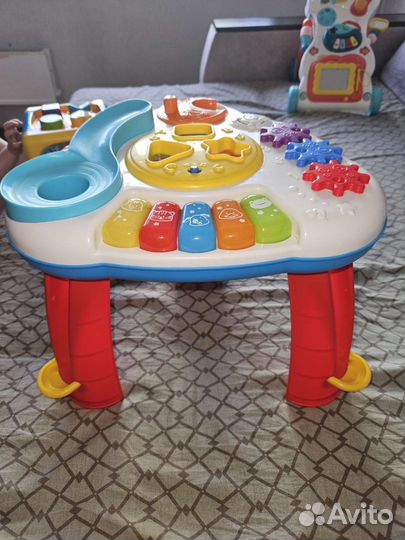 Развивающий музыкальный столик