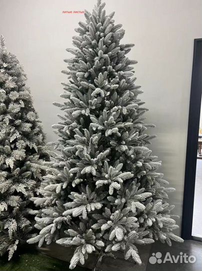 Елка искусственная заснеженная