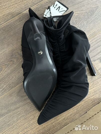 Ботильоны чулки 38 zara новые