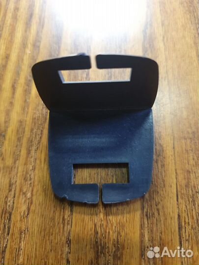 Уголок защитный пластиковый для стреп-лент