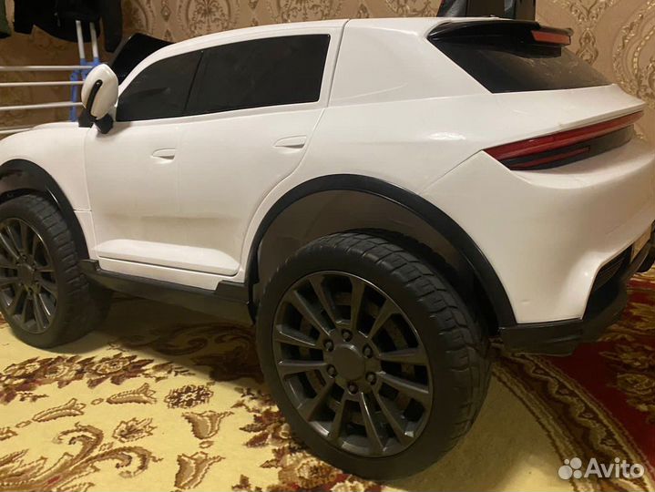 Детский электромобиль бу