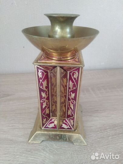 Подсвечник