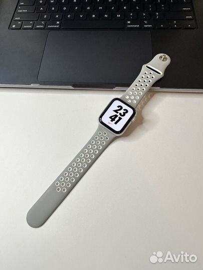 Apple Watch SE 40mm Nike оригинал