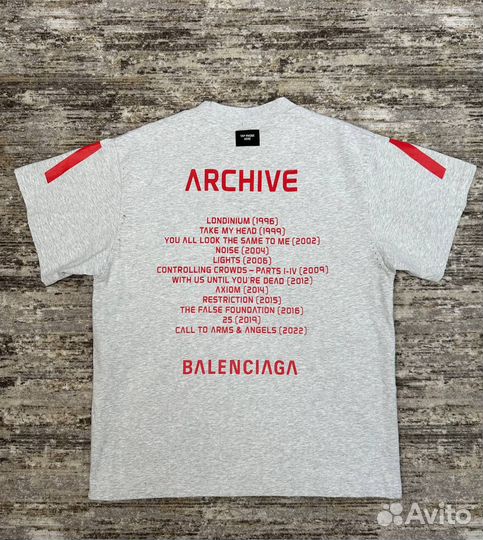 Футболка Balenciaga