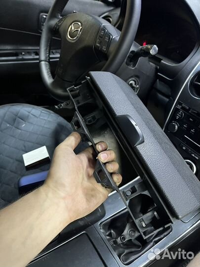 Верхний бардачок мазда 6gg или перчаточник