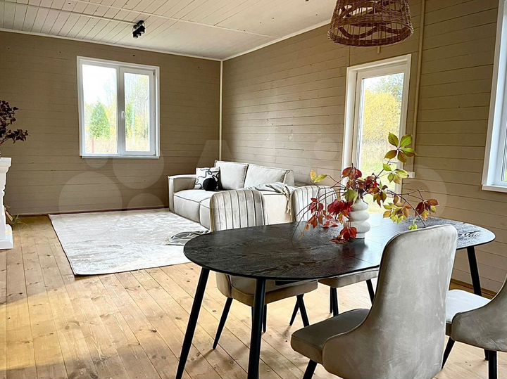 Дом 101 м² на участке 9 сот.