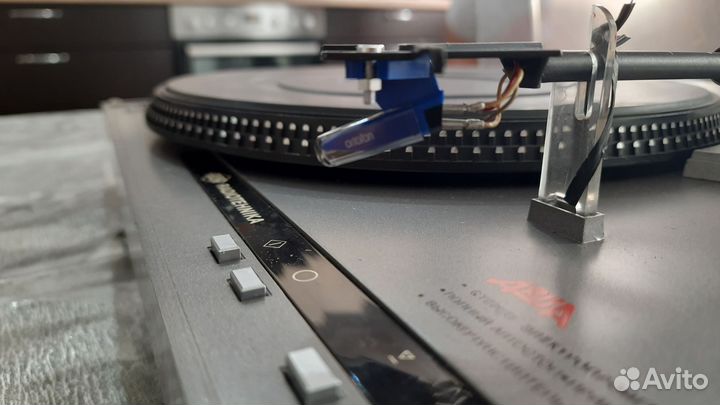 Проигрыватель винила